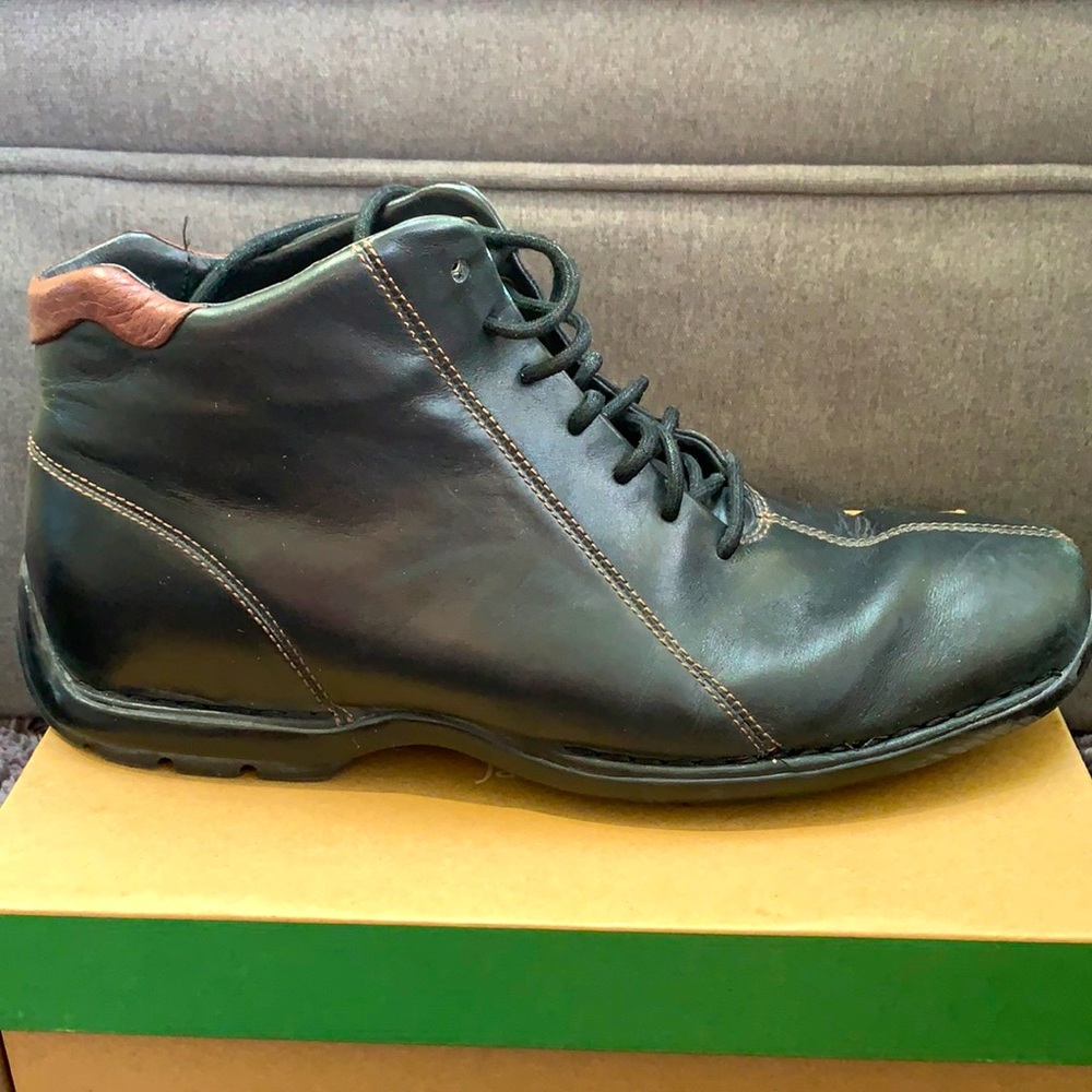 Men’s Cole Haan dress shoes size 12